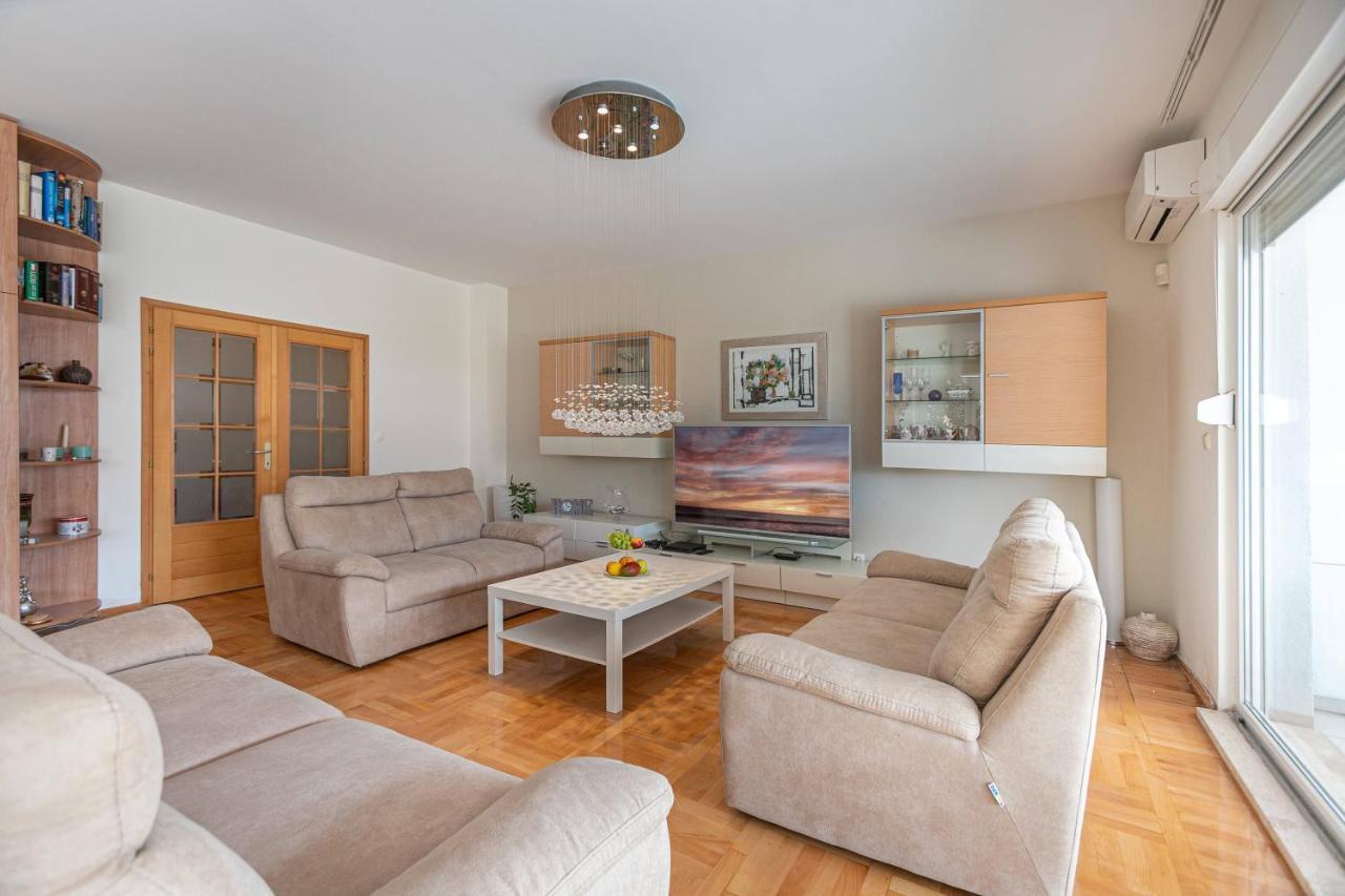 Apartment Relax Whit Big Terrace 170M2 Near The Beach سبليت المظهر الخارجي الصورة