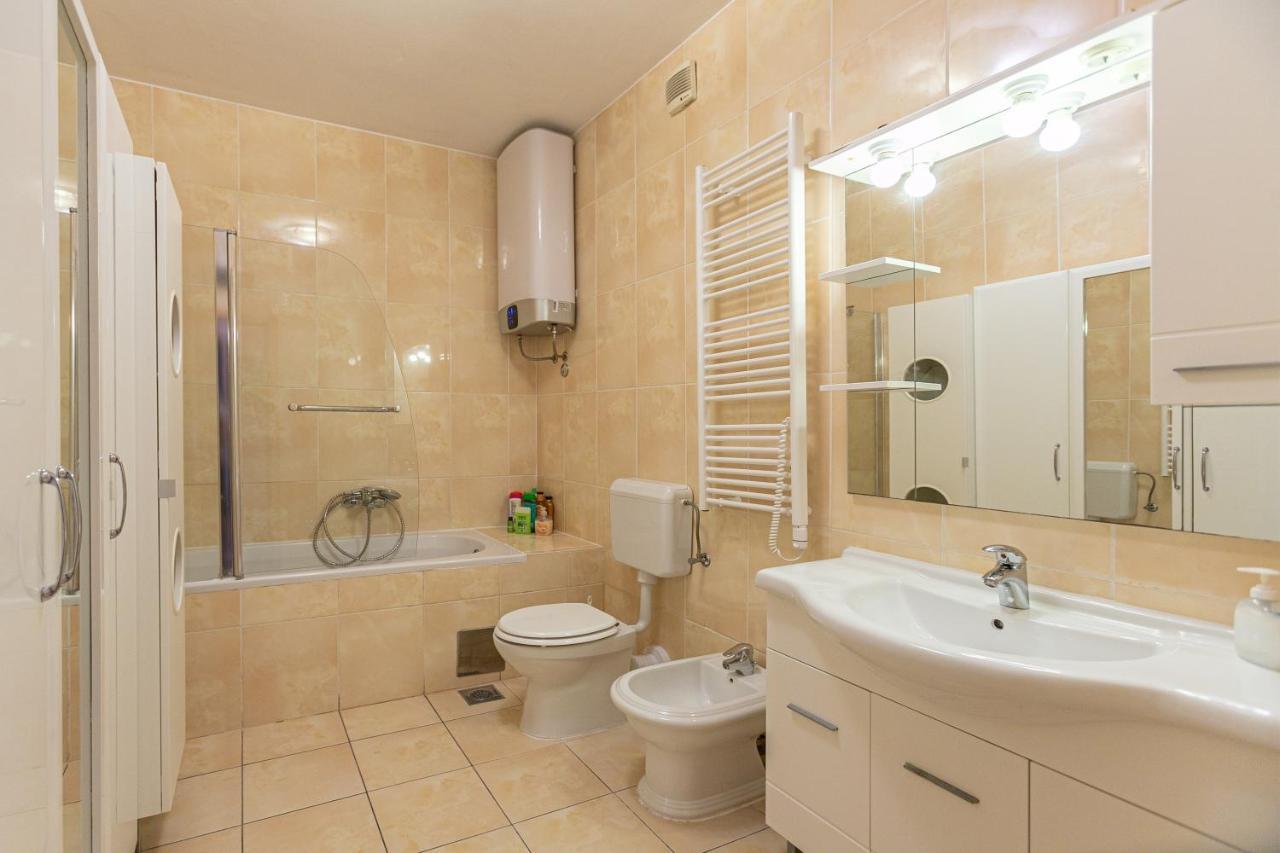 Apartment Relax Whit Big Terrace 170M2 Near The Beach سبليت المظهر الخارجي الصورة